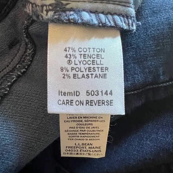 L.L. Bean classic fit jeans. Size 20. Medium wash. Great condition. - Picture 6 of 7